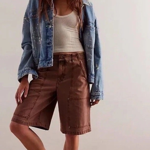 Free People  bayside carpenter Brown Bermuda Shorts Relaxed Fit - Picture 1 of 3